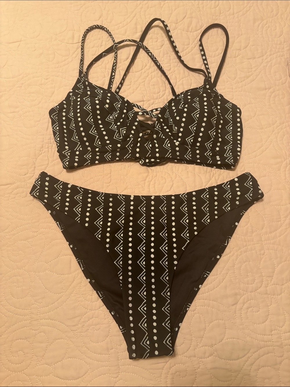 Black Strappy Tribal Print Women's Bikini Set